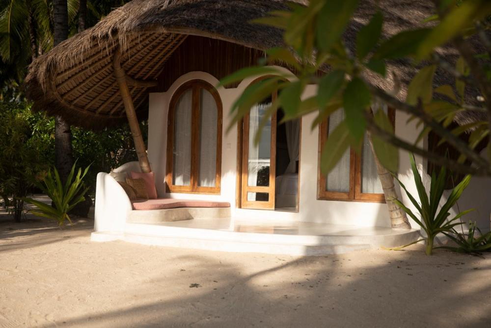 81 Palms Resort Nembrala Δωμάτιο φωτογραφία